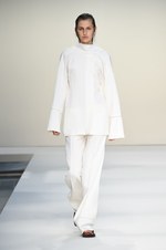 マルニ 2015年春夏コレクション - 構築性と色彩が織りなす、“意思”のあるフェミニティ｜写真24