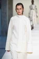 マルニ 2015年春夏コレクション - 構築性と色彩が織りなす、“意思”のあるフェミニティ｜写真25