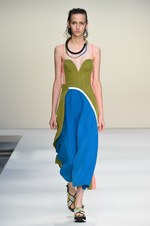 マルニ 2015年春夏コレクション - 構築性と色彩が織りなす、“意思”のあるフェミニティ｜写真42