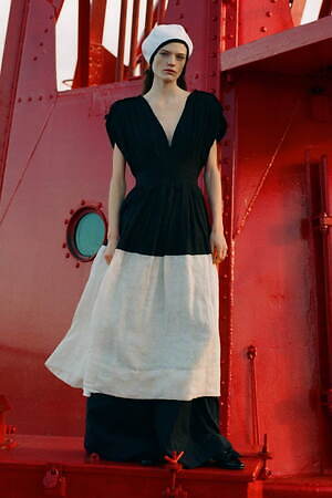 シー ニューヨーク(Sea New York) 2025年プレフォールウィメンズコレクション  - 写真1