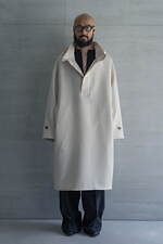 レインメーカー“陶磁器や彫刻”に着想、立体フォルムのジャケット＆ニットシャツなど｜写真10