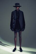 タカヒロミヤシタザソロイスト．2025年秋冬コレクション - “洋服の着方を正す”こと、着崩すこと｜写真6