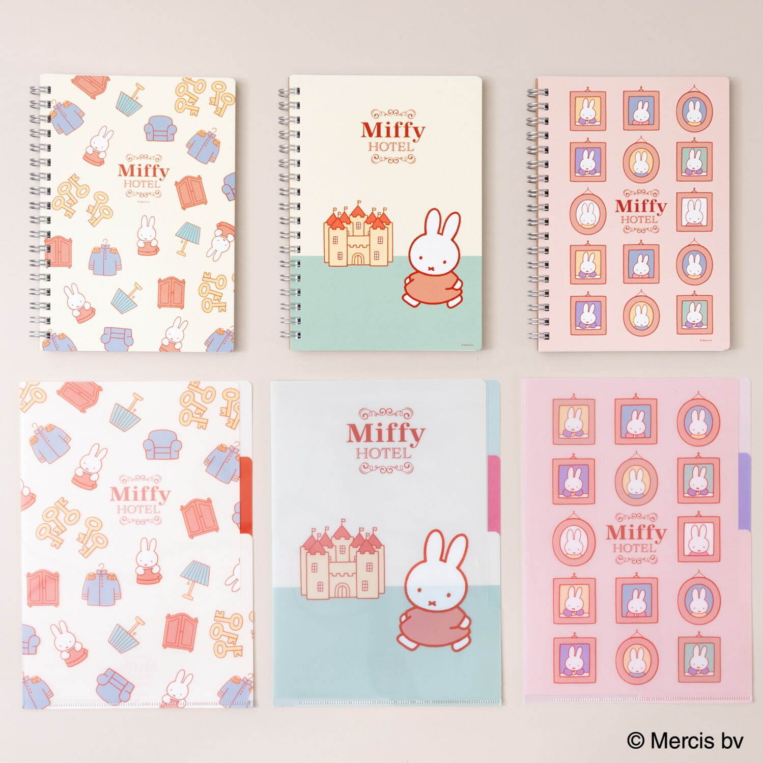 リングノート 全3種類 各550円
3ポケットA5クリアファイル 全3種類 各418円