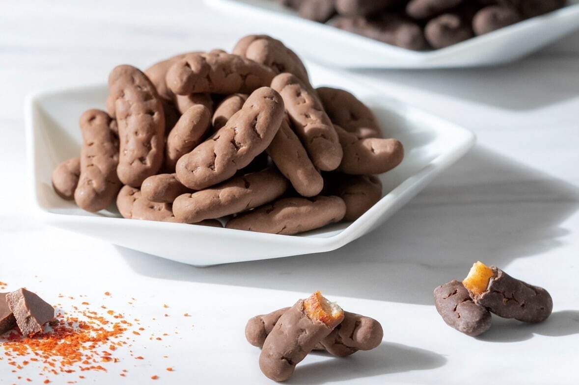 ゴディバ「柿の種」チョコスイーツ、“ピリ辛とうがらし”×ミルクチョコのやみつきフレーバー