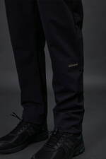 デサント オルテライン×ジョウンド、“くすみブルー”差し色の高耐水パーカ＆ロングコート｜写真47