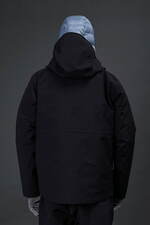 デサント オルテライン×ジョウンド、“くすみブルー”差し色の高耐水パーカ＆ロングコート｜写真16