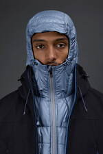 デサント オルテライン×ジョウンド、“くすみブルー”差し色の高耐水パーカ＆ロングコート｜写真50