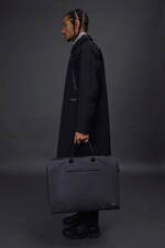 デサント オルテライン×ジョウンド、“くすみブルー”差し色の高耐水パーカ＆ロングコート｜写真37