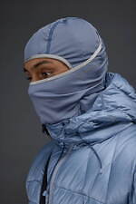 デサント オルテライン×ジョウンド、“くすみブルー”差し色の高耐水パーカ＆ロングコート｜写真11