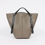 人気ブランドメンズバッグ【2025年春】おしゃれで使いやすいショルダーや仕事にも使えるバックパック｜写真24