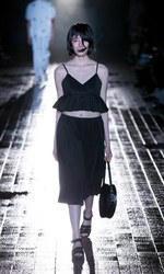 イクミ(IKUMI) 白 黒｜写真3