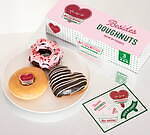 クリスピー・クリーム・ドーナツ×ハーリップトゥ、“ショコラとろける”ハート型ドーナツ＆限定マグ｜写真2