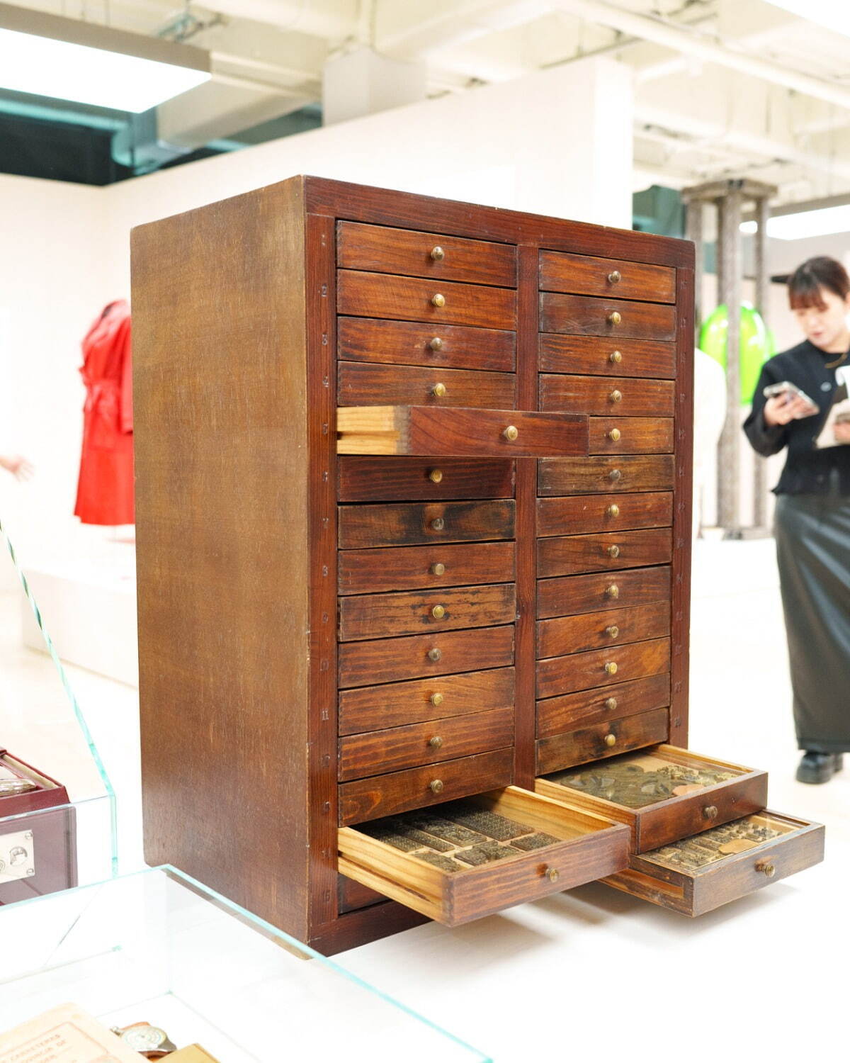 ロエベ(LOEWE) ロエベ クラフテッド・ワールド｜写真5