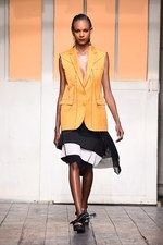 セドリック シャルリエ 2015年春夏コレクション - 切りっぱなしの美学と、彩りのモダニティ｜写真7