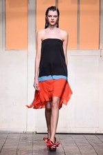 セドリック シャルリエ 2015年春夏コレクション - 切りっぱなしの美学と、彩りのモダニティ｜写真23