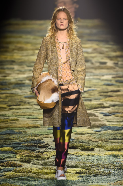 ドリス ヴァン ノッテン(DRIES VAN NOTEN) 2015年春夏ウィメンズコレクション シルエット - 写真1