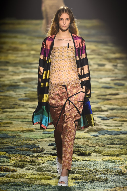 ドリス ヴァン ノッテン(DRIES VAN NOTEN) 2015年春夏ウィメンズコレクション シルエット - 写真2