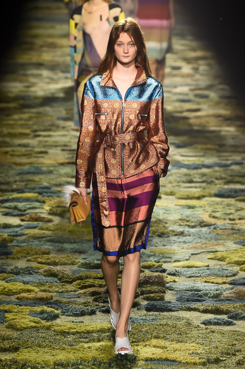 ドリス ヴァン ノッテン(DRIES VAN NOTEN) 2015年春夏ウィメンズコレクション シルエット - 写真9