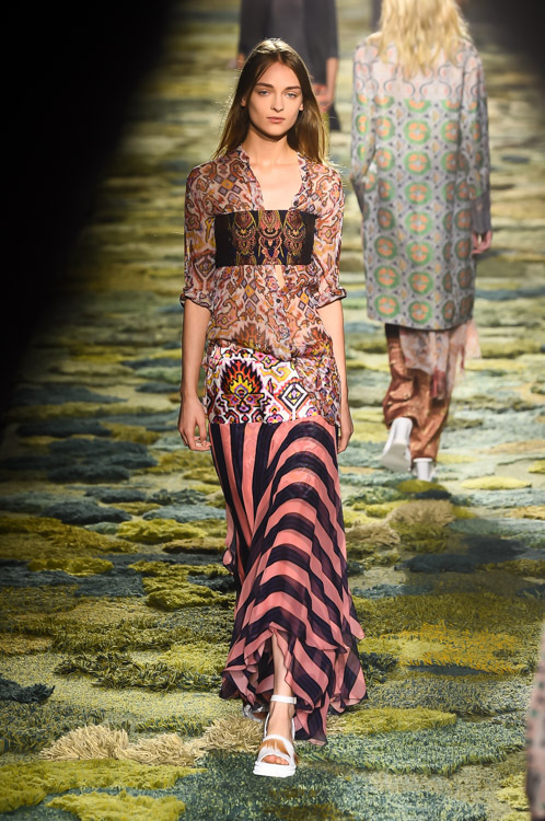 ドリス ヴァン ノッテン(DRIES VAN NOTEN) 2015年春夏ウィメンズコレクション シルエット - 写真15