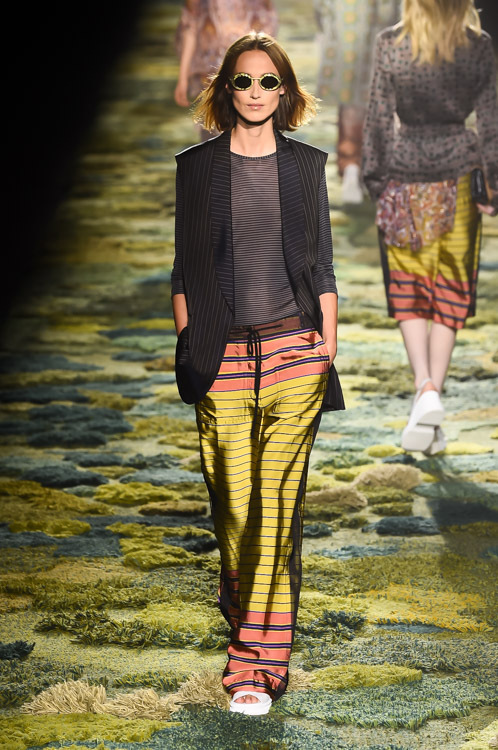 ドリス ヴァン ノッテン(DRIES VAN NOTEN) 2015年春夏ウィメンズコレクション シルエット - 写真16