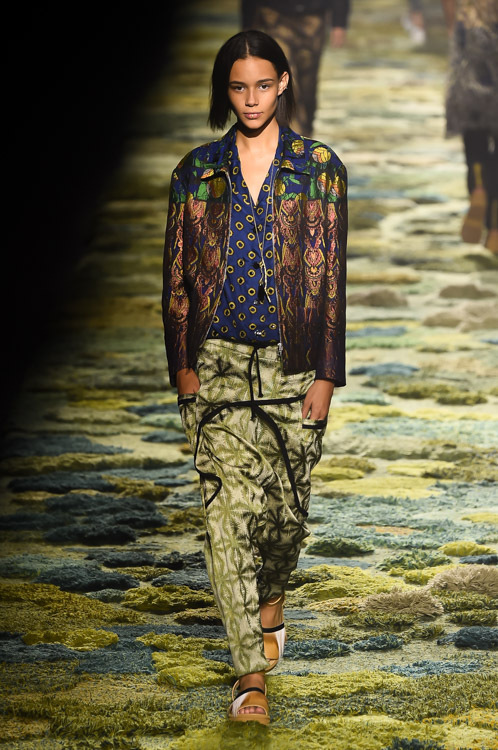 ドリス ヴァン ノッテン(DRIES VAN NOTEN) 2015年春夏ウィメンズコレクション シルエット - 写真35