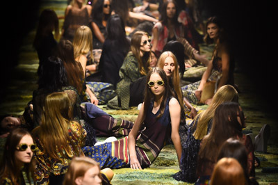 ドリス ヴァン ノッテン 2015年春夏コレクション - テキスタイルが奏でる、リュクスな春の息吹