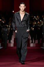 ドルチェ＆ガッバーナ 2025年秋冬メンズコレクション - 目眩くパパラッチの光、色気の多面性｜写真58