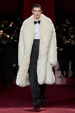 ドルチェ＆ガッバーナ 2025年秋冬メンズコレクション - 目眩くパパラッチの光、色気の多面性｜写真66