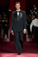 ドルチェ＆ガッバーナ 2025年秋冬メンズコレクション - 目眩くパパラッチの光、色気の多面性｜写真69