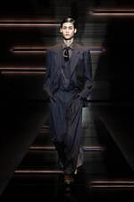 エンポリオ アルマーニ 2025年秋冬メンズコレクション - 魅惑、格調と親密｜写真23