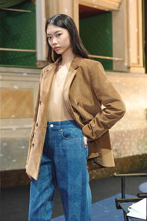 ヤコブ コーエン(JACOB COHËN) 2025-26年秋冬ウィメンズ&メンズコレクション  - 写真27