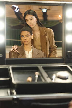 ヤコブ コーエン(JACOB COHËN) 2025-26年秋冬ウィメンズ&メンズコレクション  - 写真25