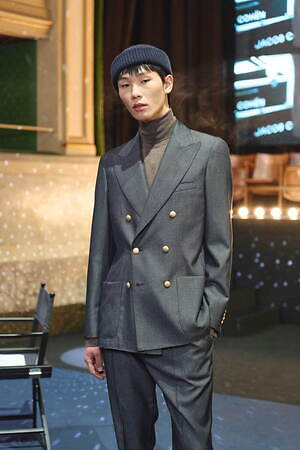 ヤコブ コーエン(JACOB COHËN) 2025-26年秋冬ウィメンズ&メンズコレクション  - 写真3