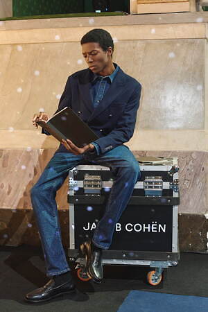 ヤコブ コーエン(JACOB COHËN) 2025-26年秋冬ウィメンズ&メンズコレクション  - 写真31