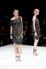 伝統技術のコラボレーション！アライサラ(araisara)、2011年春夏コレクションを発表｜写真33