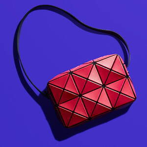 バオ バオ イッセイ ミヤケ“漫画”着想のトートバッグ、コミカルなグラフィック柄＆無地の2way仕様｜写真18