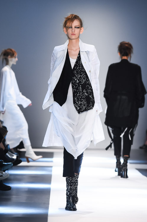 アン ドゥムルメステール(ANN DEMEULEMEESTER) 2015年春夏ウィメンズコレクション シルエット - 写真6