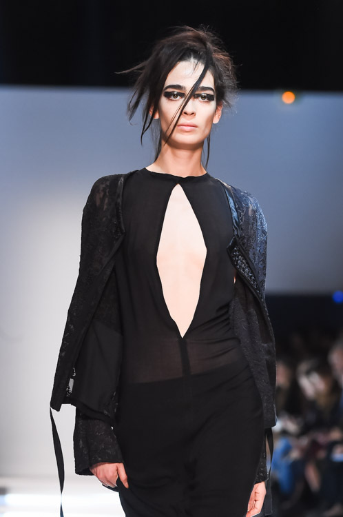 アン ドゥムルメステール(ANN DEMEULEMEESTER) 2015年春夏ウィメンズコレクション  - 写真42