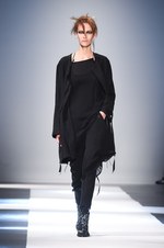 アン ドゥムルメステール 2015年春夏コレクション - 複雑なレイヤードが誘う、モノクロームの世界｜写真40