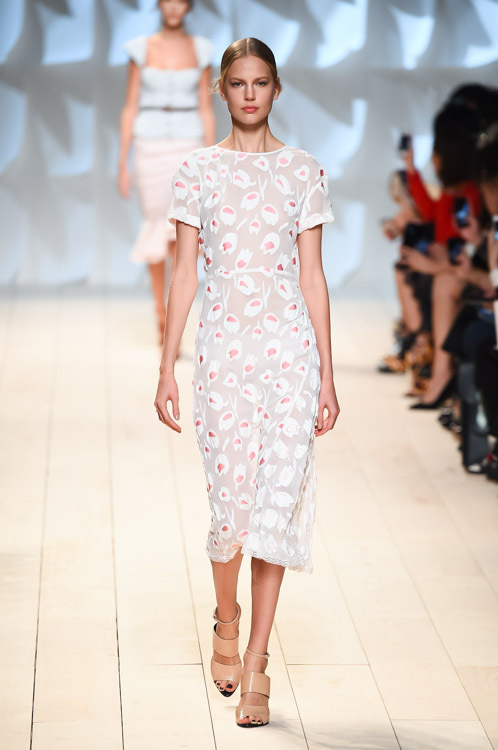 ニナ リッチ(NINA RICCI) 2015年春夏ウィメンズコレクション シルエット - 写真8