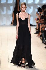 ニナ リッチ 2015年春夏コレクション - モダニティが香る、彩り豊かなフェミニンスタイル｜写真81