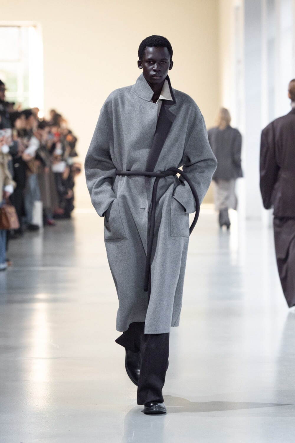 シュタイン 2025-26年秋冬<span>コレクション</span> - 写真16