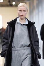 シュタイン 2025年秋冬コレクション - 日常の自然体に見出す優美さ｜写真39