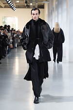 シュタイン 2025年秋冬コレクション - 日常の自然体に見出す優美さ｜写真62