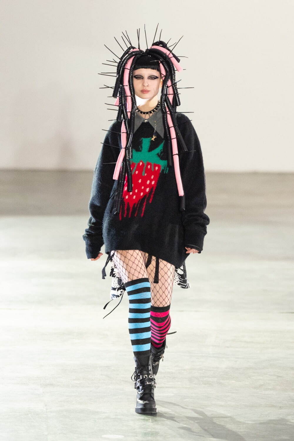 キディル(KIDILL) 2025-26年秋冬ウィメンズ&メンズコレクション  - 写真34