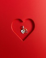 パンドラ25年バレンタインジュエリー、“LOVE”を揃えるトイキューブチャームや寄り添うハートリング｜写真20