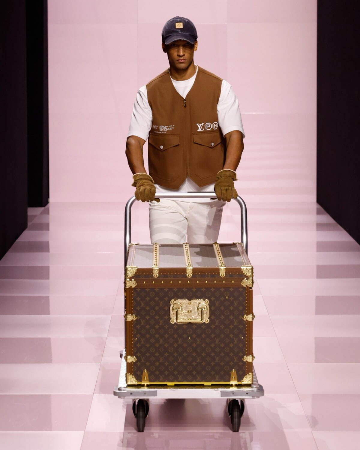 ルイ・ヴィトン(LOUIS VUITTON) 2025-26年秋冬メンズコレクション  - 写真11
