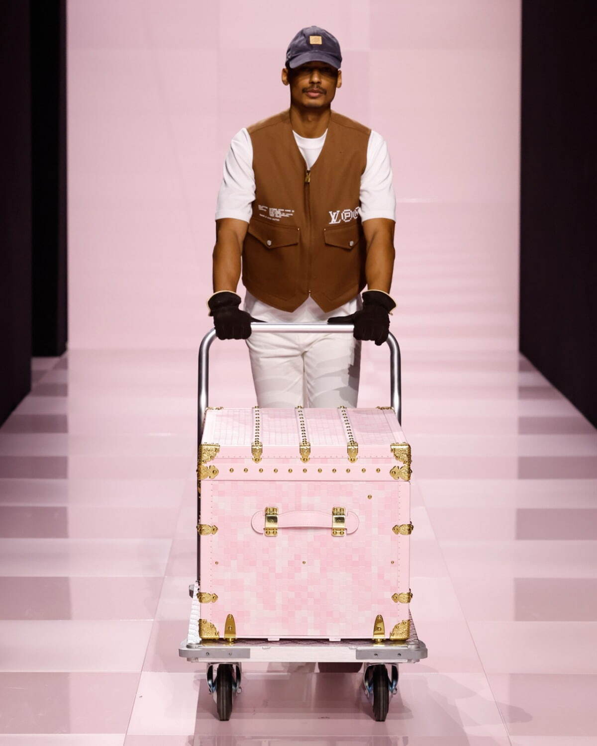 ルイ・ヴィトン(LOUIS VUITTON) 2025-26年秋冬メンズコレクション  - 写真35