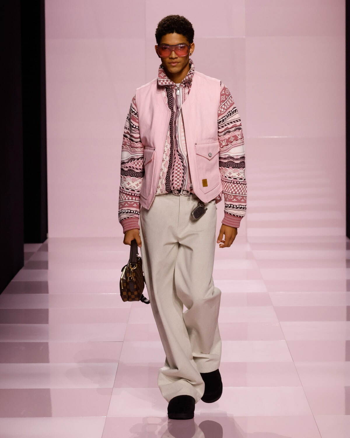 ルイ・ヴィトン(LOUIS VUITTON) 2025-26年秋冬メンズコレクション  - 写真37