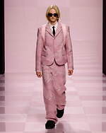 ルイ・ヴィトン 2025年秋冬メンズコレクション - NIGOとコラボ、エレガンスとストリートの交錯｜写真29